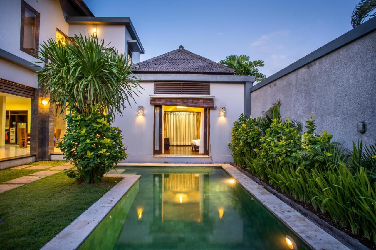 Villa Nadya Seminyak  Exterior photo