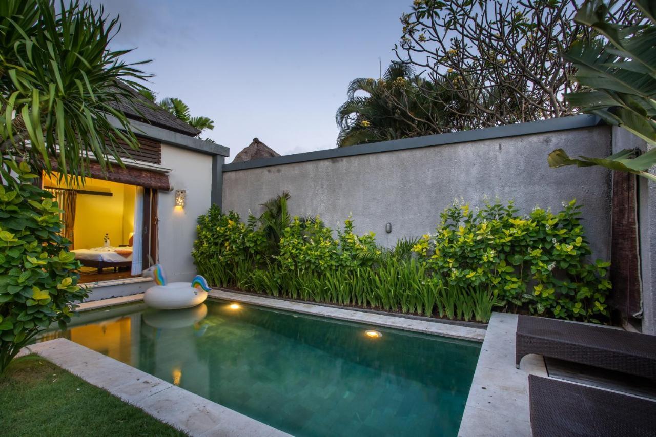 Villa Nadya Seminyak  Exterior photo