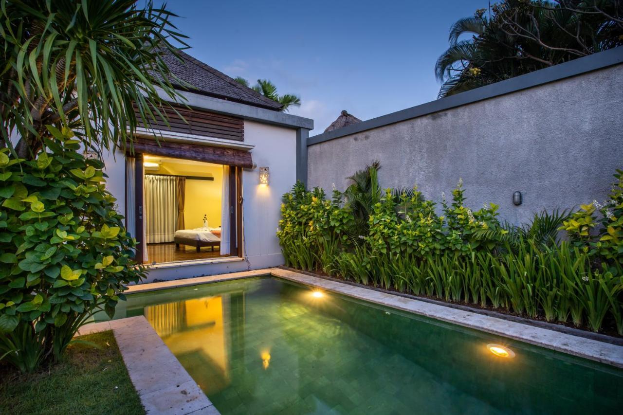 Villa Nadya Seminyak  Exterior photo